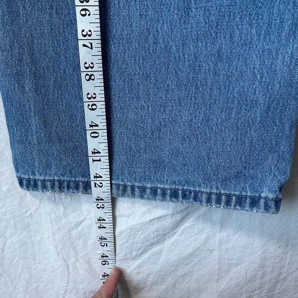 Hollister Curvy Ultra High-Rise Baggy Jeans - Picture 5 of 6